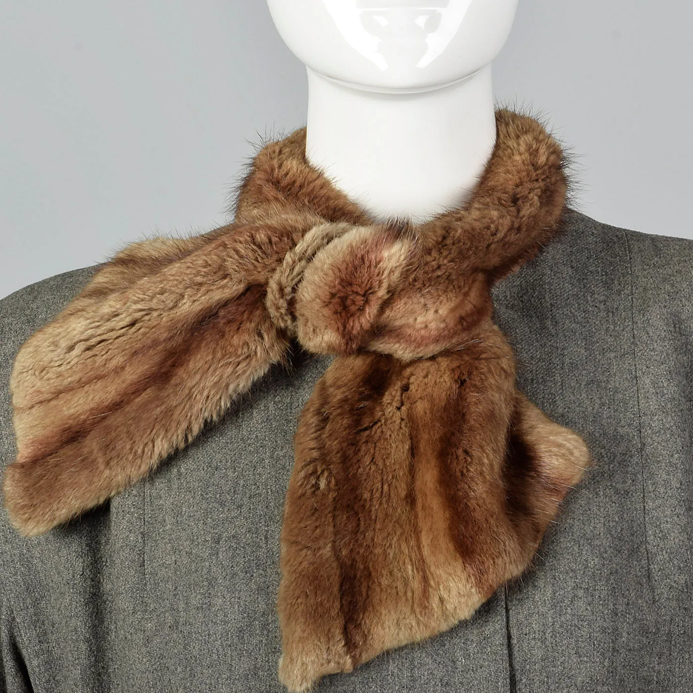 1940s Gray Wool Swing Coat with Beaver Fur Trim