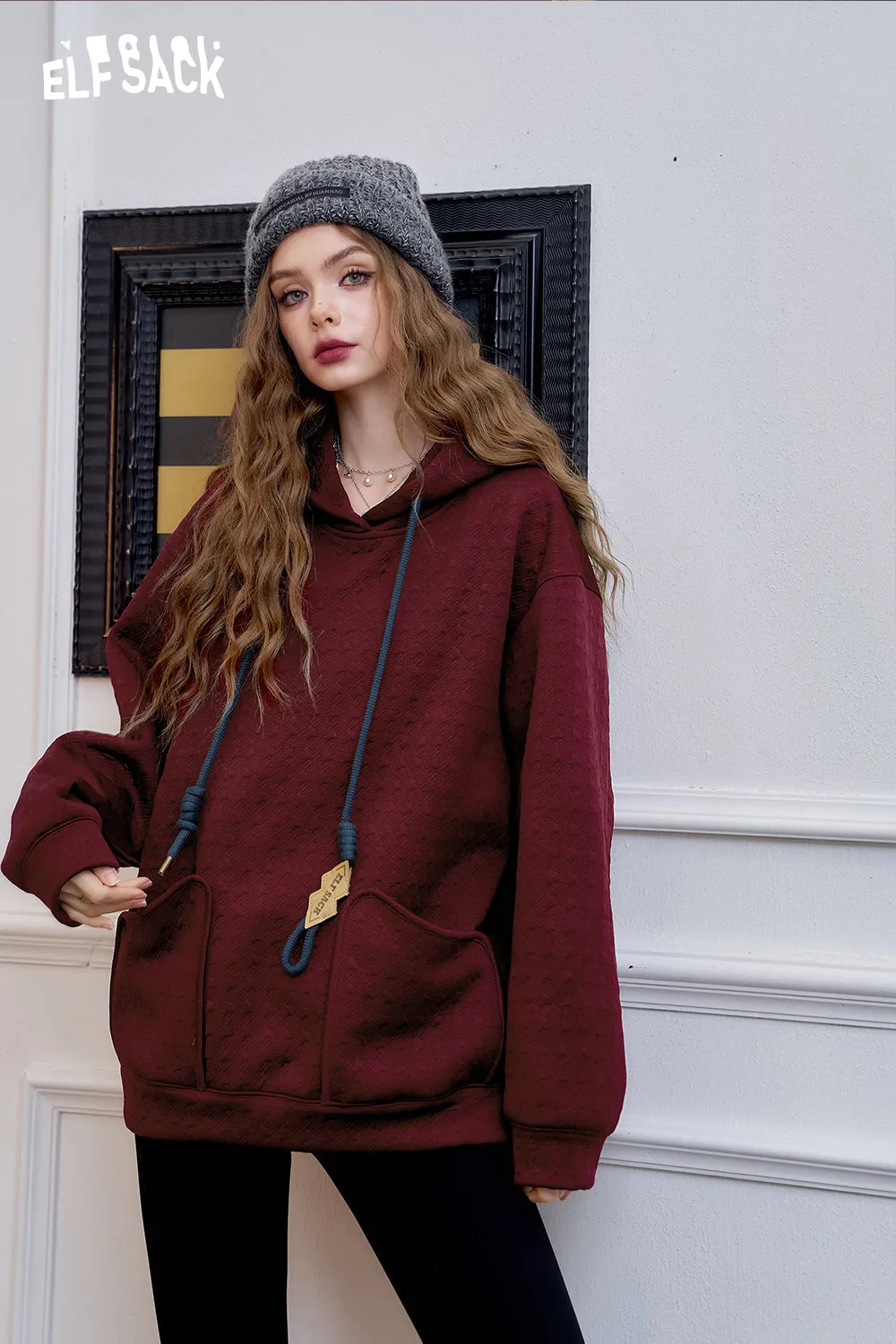 ELFSACK 2024 Winter New Arrivals Preppy style loose hoodie women cute fleece top