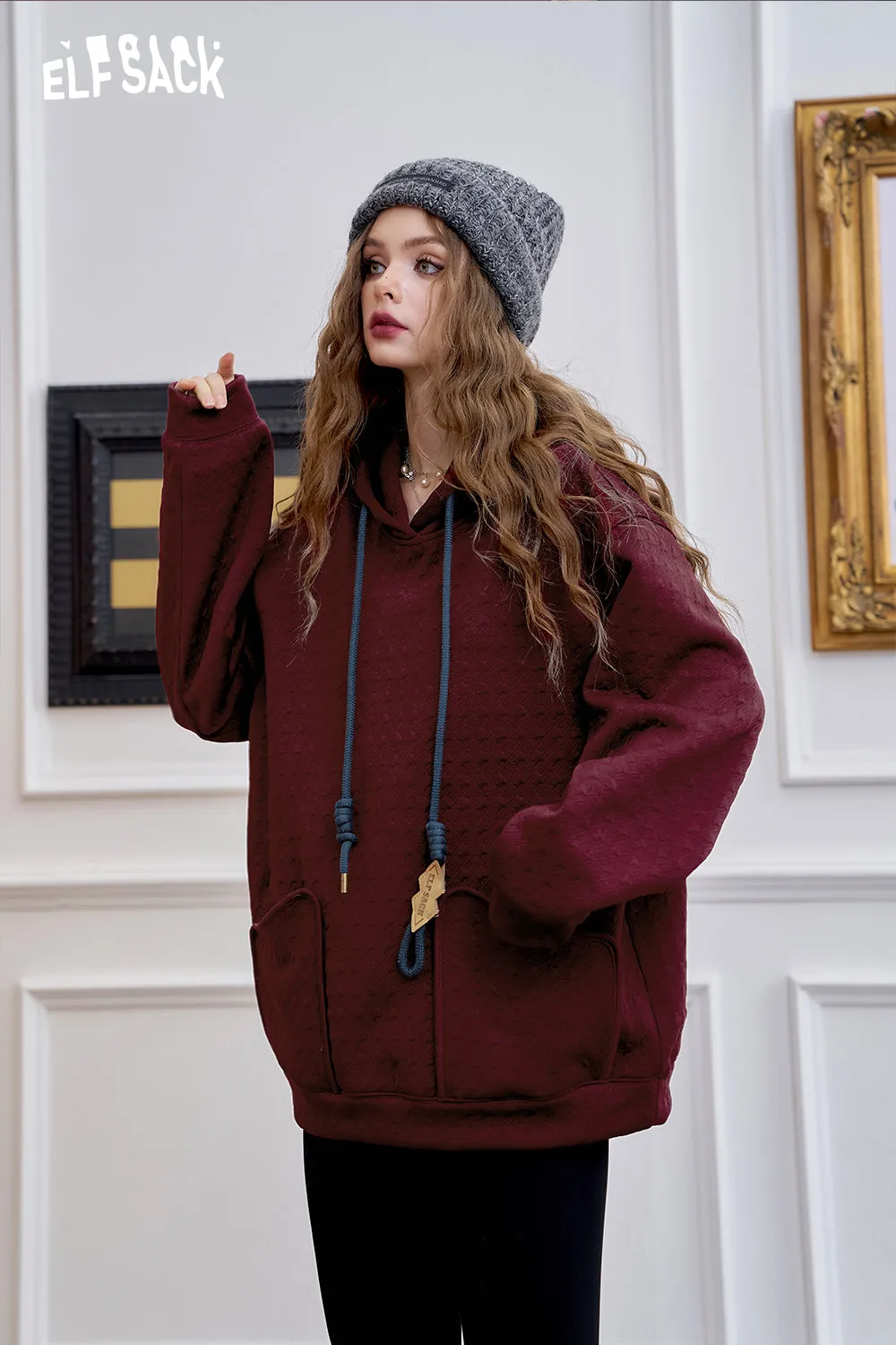 ELFSACK 2024 Winter New Arrivals Preppy style loose hoodie women cute fleece top