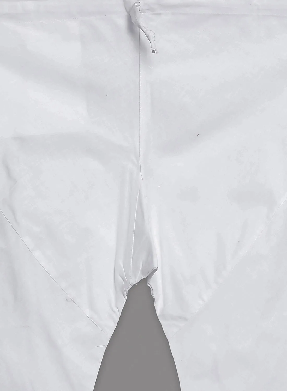 Jashvi Men's White Cotton Blend Kurta and Pyjama Set